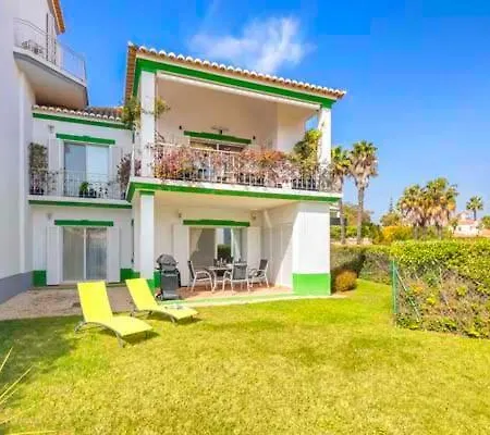 Apartman Sleeps 4 Air Con T607821